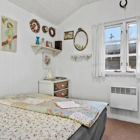 2 Bedroom Amazing In Farsø